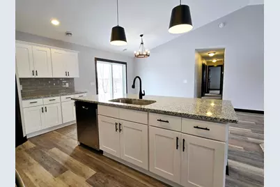 1132 Cullen Street, Saint Peter, MN 56082 - Photo 11