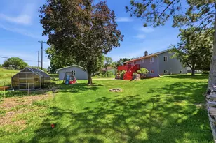 2227 Windsor Rd, Saint Cloud, MN 56301 - Photo 3