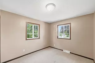 2227 Windsor Rd, Saint Cloud, MN 56301 - Photo 23