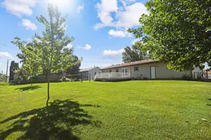 403 Jane Street E, Morristown, MN 55052 - Photo 37