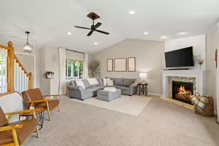 13012 Oakwood Dr, Rogers, MN 55374 - Photo 9