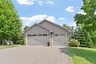 13012 Oakwood Dr, Rogers, MN 55374 - Photo 3