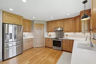 148 Medinah Cir W, Lake City, MN 55041 - Photo 7