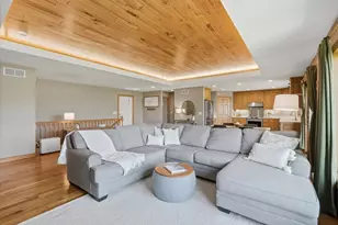 148 Medinah Cir W, Lake City, MN 55041 - Photo 3
