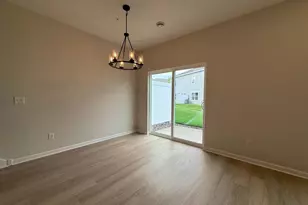 23146 Creekview Ct, Rogers, MN 55374 - Photo 3