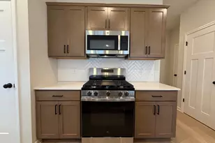 23146 Creekview Ct, Rogers, MN 55374 - Photo 5