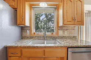 38249 Everton Ave, North Branch, MN 55056 - Photo 7