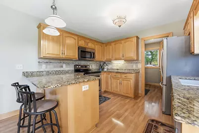 38249 Everton Avenue, North Branch, MN 55056 - Photo 5