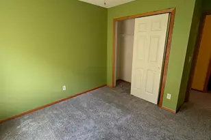 10012 Iris Ln, Eden Prairie, MN 55347 - Photo 5