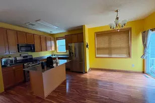 10012 Iris Ln, Eden Prairie, MN 55347 - Photo 11