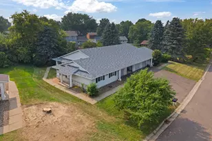 1105 Bartosh Ln, River Falls, WI 54022 - Photo 3
