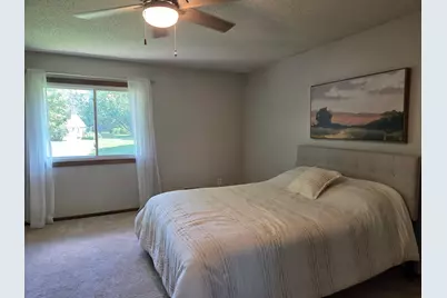 2755 Olive Lane N, Plymouth, MN 55447 - Photo 9