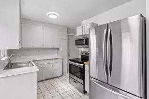 9455 Revere Ln N, Maple Grove, MN 55369 - Photo 5