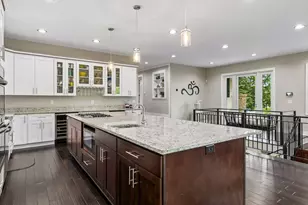 2900 Skyline Dr, Eagan, MN 55121 - Photo 9