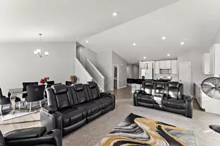 5124 Mustang Cir, Woodbury, MN 55129 - Photo 7