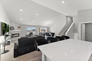 5124 Mustang Cir, Woodbury, MN 55129 - Photo 13