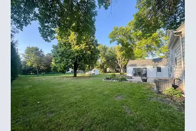 314 Colfax Avenue NW, Renville, MN 56284 - Photo 9