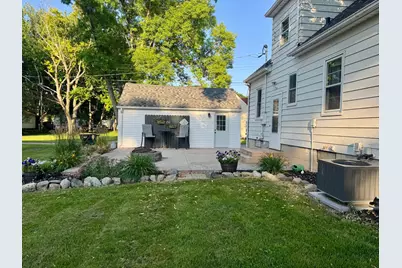 314 Colfax Avenue NW, Renville, MN 56284 - Photo 7