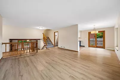 460 Oakhill Road, Chaska, MN 55318 - Photo 7