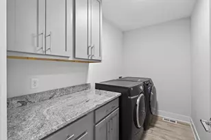 2423 2nd Street NE, Minneapolis, MN 55418 - Photo 31