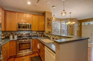 1634 Woodlynn Ave, Maplewood, MN 55109 - Photo 5