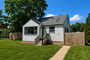 211 E Spruce St, South Saint Paul, MN 55075 - Photo 1