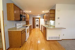 207 Primrose Ct, Vadnais Heights, MN 55127 - Photo 13