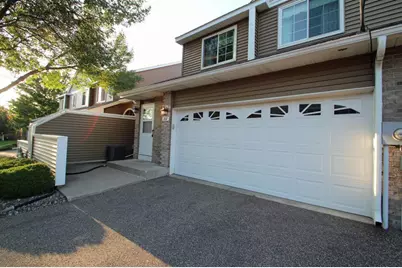 207 Primrose Court, Vadnais Heights, MN 55127 - Photo 9