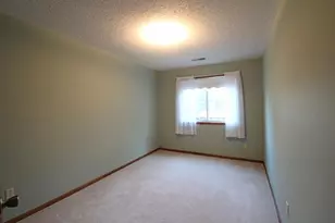 207 Primrose Ct, Vadnais Heights, MN 55127 - Photo 17