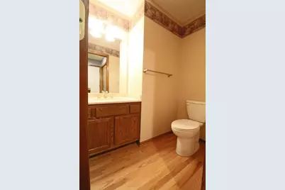 207 Primrose Court, Vadnais Heights, MN 55127 - Photo 11