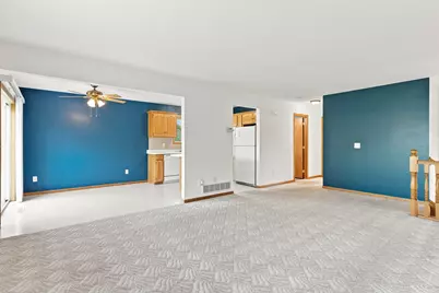 747 Louisiana Street NW, Hutchinson, MN 55350 - Photo 3