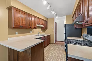 3915 Gershwin Ave N, Oakdale, MN 55128 - Photo 11