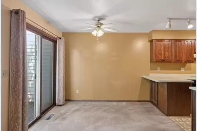 3915 Gershwin Avenue N, Oakdale, MN 55128 - Photo 7