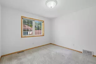 5546 Malibu Dr, Edina, MN 55436 - Photo 21