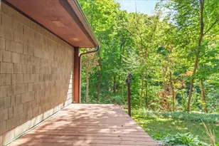 606 Carver Beach Rd, Chanhassen, MN 55317 - Photo 3