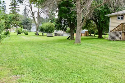 129 4th Street NE, Blooming Prairie, MN 55917 - Photo 3