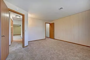 6240 Magda Dr, Maple Grove, MN 55369 - Photo 9