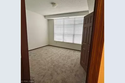 8341 Lyndale Avenue S #424, Bloomington, MN 55420 - Photo 7