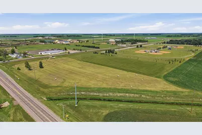 2305 15th Avenue N, Moorhead, MN 56560 - Photo 7