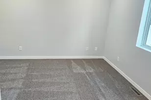 9625 Sheridan Ave N, Brooklyn Park, MN 55444 - Photo 11