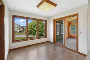 12930 Emmer Pl, Apple Valley, MN 55124 - Photo 11