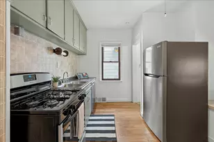 1217 6th St E, Saint Paul, MN 55106 - Photo 9