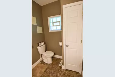 704 Tindolph Avenue S, Thief River Falls, MN 56701 - Photo 11