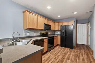 375 Arrowhead Dr, Lino Lakes, MN 55014 - Photo 17