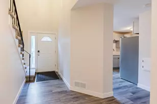 101 Canabury Ct, Little Canada, MN 55117 - Photo 11