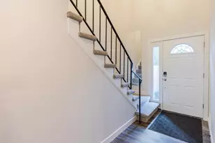 101 Canabury Ct, Little Canada, MN 55117 - Photo 9
