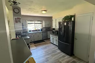 401 N Burlington Ave, Fergus Falls, MN 56537 - Photo 11
