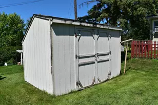 401 N Burlington Ave, Fergus Falls, MN 56537 - Photo 9
