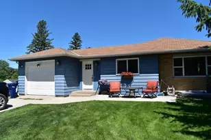 401 N Burlington Ave, Fergus Falls, MN 56537 - Photo 3