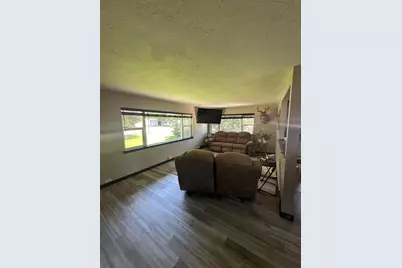 401 N Burlington Avenue, Fergus Falls, MN 56537 - Photo 13